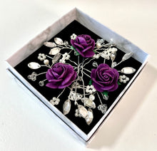 Load image into Gallery viewer, Set of 3 Bobby Pins in Gift Box - Assorted Colours Available