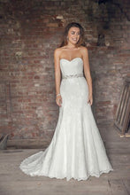 Load image into Gallery viewer, Geneva - Benjamin Roberts Bridal Gown Size 10 (2613)