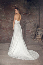 Load image into Gallery viewer, Geneva - Benjamin Roberts Bridal Gown Size 10 (2613)